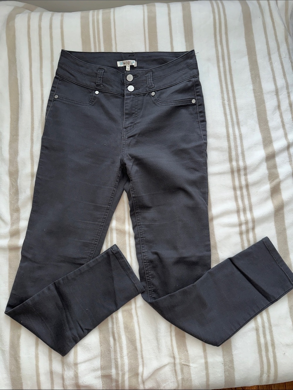 High-Rise Gray Skinny Jeans